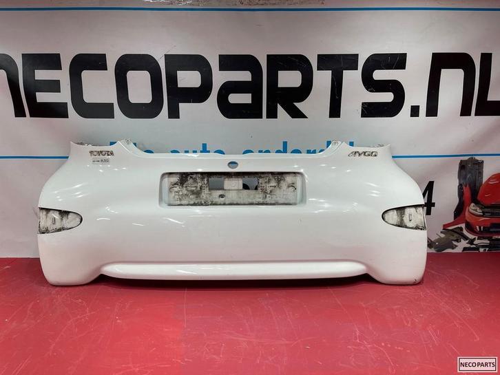TOYOTA AYGO ACHTERBUMPER BUMPER ORIGINEEL ALLES LEVERBAAR, Auto-onderdelen, Carrosserie en Plaatwerk, Achterklep, Toyota, Achter