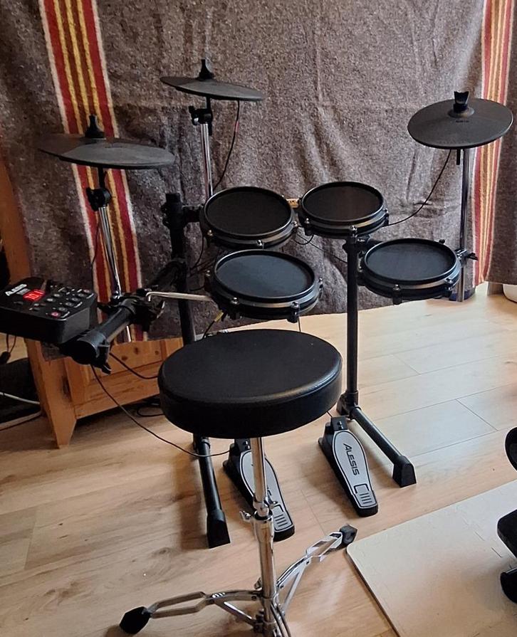 Alesis turbo mesh electronisch drumstel, Muziek en Instrumenten, Drumstellen en Slagwerk, Gebruikt, Overige merken, Elektronisch