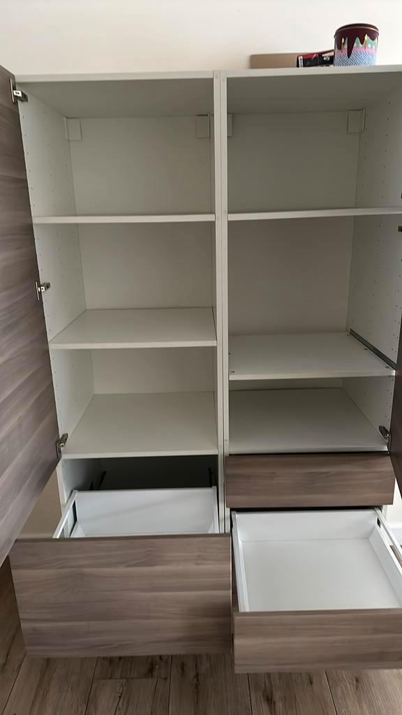 Ruime Kledingkast met Lades en Planken, Huis en Inrichting, Kasten | Kledingkasten, Zo goed als nieuw, 200 cm of meer, 100 tot 150 cm