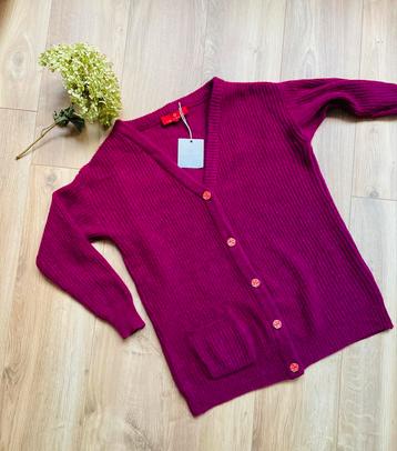 Ami Amalia cashmere lamswollen vest S beschikbaar voor biedingen