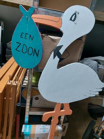 Ooievaar beschikbaar voor biedingen