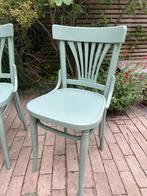 twee vintage houten (café)stoeltjes, Huis en Inrichting, Stoelen, Ophalen, Gebruikt, Twee, Overige kleuren
