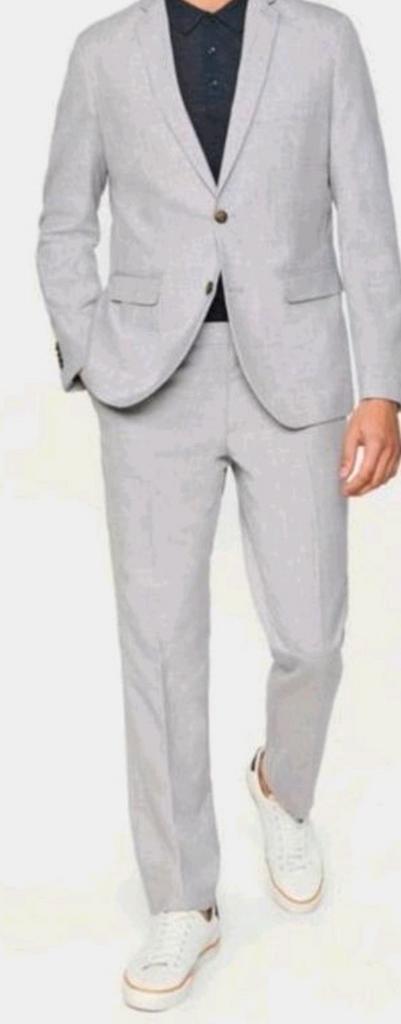 Heren kostuum  mt 46/48, Kleding | Heren, Kostuums en Colberts, Zo goed als nieuw, Maat 46 (S) of kleiner, Grijs, Ophalen