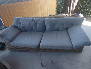Lounge bank tuin  beschikbaar voor biedingen