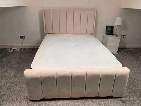 Stijlvol Bed met Panelen, Huis en Inrichting, Slaapkamer | Beddengoed, Nieuw, Dekbedovertrek, Tweepersoons, Wit, Verzenden