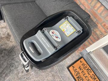 Maxi Cosi familyfix base beschikbaar voor biedingen