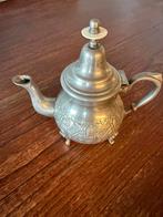 Mooie Marokkaanse theepot, Ophalen