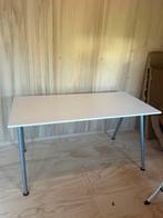 Mooi wit IKEA bureau, Huis en Inrichting, Ophalen, Gebruikt