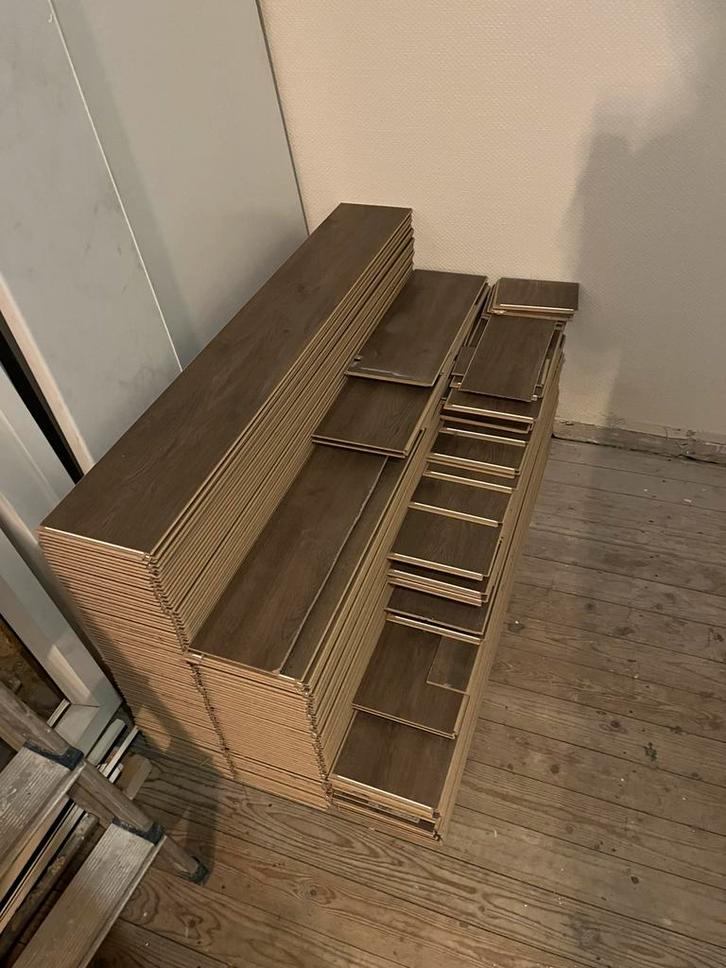 Quick step laminaat 8mm 40m2, Doe-het-zelf en Verbouw, Vloerdelen en Plavuizen, Zo goed als nieuw, Laminaat, Hout, 50 tot 150 cm