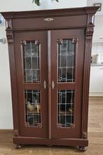 Unieke vitrine kast met origineel oud glas in lood, Ophalen