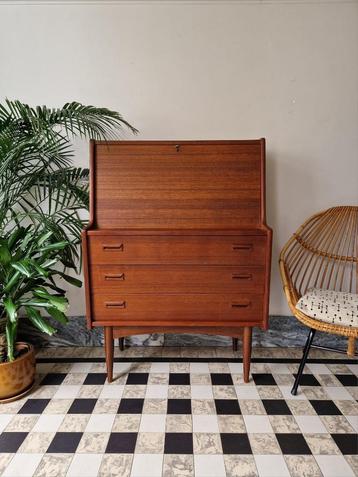 Vintage midcentury Deense secretaire | kast | bureau beschikbaar voor biedingen