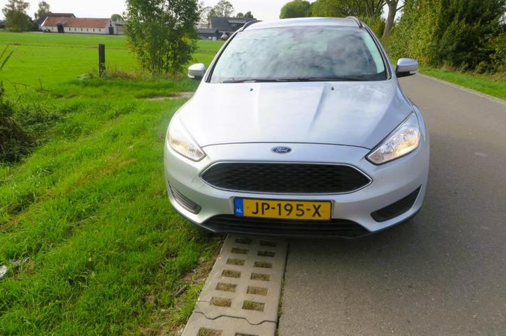 Ford Focus 1.0 Ecoboost 100pk 2016 Grijs, Auto's, Ford, Particulier, Focus, ABS, Airbags, Airconditioning, Boordcomputer, Centrale vergrendeling