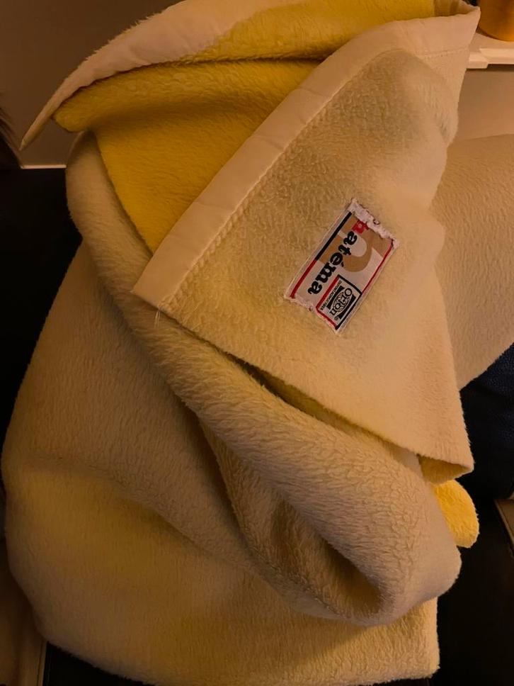 Vintage tweepersoons acryldeken van Hatema, Huis en Inrichting, Woonaccessoires | Plaids en Woondekens, Zo goed als nieuw, Ophalen of Verzenden
