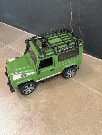 Bruder Land Rover - Speelgoedauto beschikbaar voor biedingen
