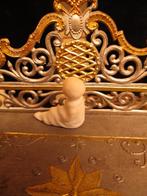 (17) Antiek beeldje voor het antieke poppenhuis, Ophalen of Verzenden