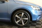 Volvo V40 1.5 T3 Polar+ Sport |Pano|Stoelverwarming|Trekhaak, Auto's, Volvo, 65 €/maand, 4 cilinders, 700 kg, Blauw