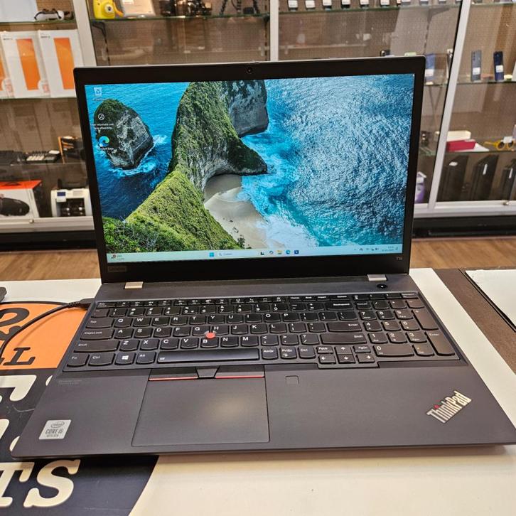 Lenovo Thinkbook T15 Gen 1 - 256GB - 8GB - i5 10210u - LEES!, Computers en Software, Windows Laptops, Zo goed als nieuw