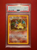 Charizard - Base - PSA 8 / LABEL ERROR DUTCH, Hobby en Vrije tijd, Verzamelkaartspellen | Pokémon, Ophalen, Zo goed als nieuw