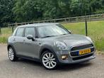 Mini Mini 1.5 Cooper D Pepper /Diesel/Navi/, Auto's, Voorwielaandrijving, 28 km/l, Gebruikt, Euro 6