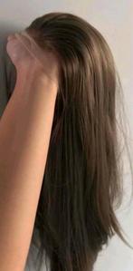 Linnen bruine lace-wig . Tijdelijk 2 lace-wigs voor 55 euro., Sieraden, Tassen en Uiterlijk, Uiterlijk | Haarverzorging, Ophalen of Verzenden