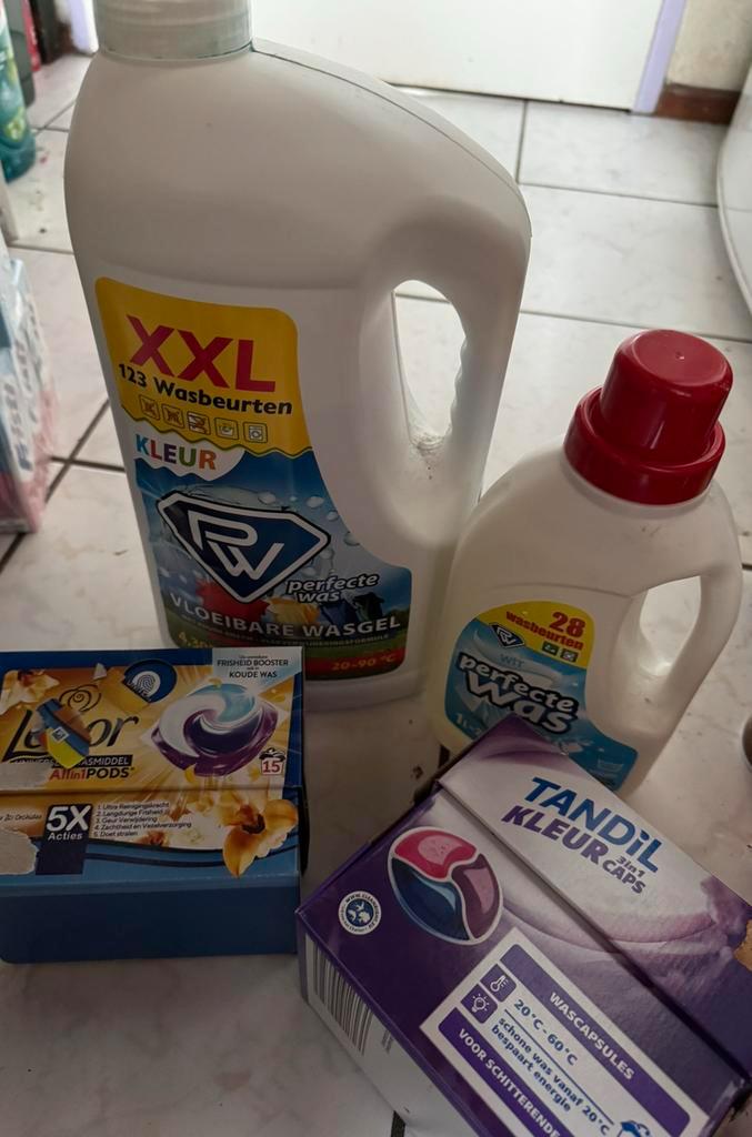 Wasmiddel en capsules, Huis en Inrichting, Schoonmaakartikelen, Schoonmaakmiddel, Ophalen of Verzenden