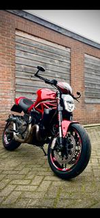Ducati Monster 821 Black Stripe UNIEK!, Motoren, Motoren | Ducati, Naked bike, Particulier, 2 cilinders, Meer dan 35 kW