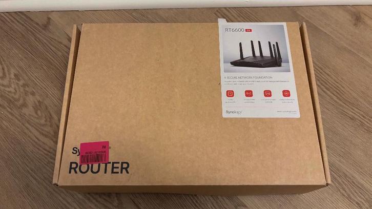 Synology RT6600ax - High-end WiFi 6 Router (Tri-band, SRM), Computers en Software, Routers en Modems, Zo goed als nieuw, Router