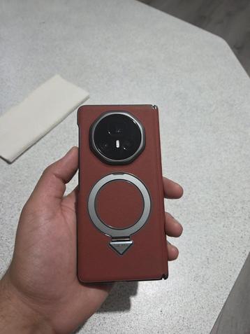 honor magic v3 te koop met doos en oplader beschikbaar voor biedingen
