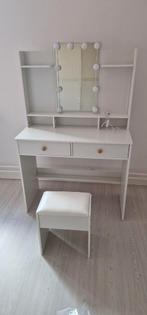 Dressing Table Set With Mirror and Led Lighting, Huis en Inrichting, Ophalen of Verzenden, Zo goed als nieuw, Hout, Minder dan 100 cm