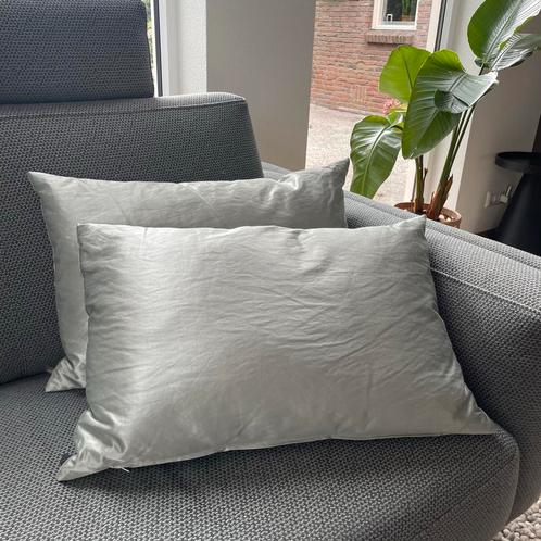 Claudi Sierkussens - Set van 2 - zacht groen - 30x60, Huis en Inrichting, Woonaccessoires | Kussens, Zo goed als nieuw, Groen