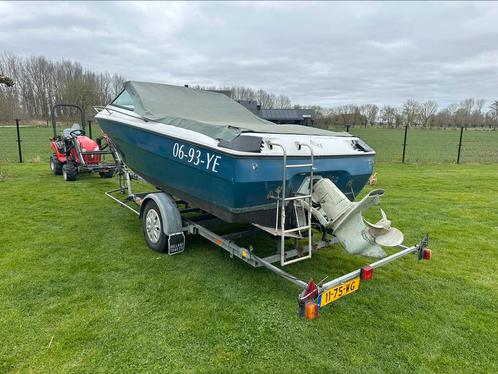 Reinell V-170 Volvo Penta B30 6 Cilinder + Trailer, Watersport en Boten, Speedboten, Zo goed als nieuw, 3 tot 6 meter, Benzine