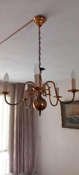 Kroonluchter beschikbaar voor biedingen