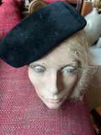 Antiek Sleets/Shab Papier-Maché Kop met Fluweelachtig Hoedje, Antiek en Kunst, Curiosa en Brocante, Ophalen of Verzenden