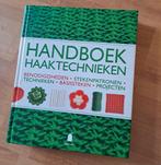 Handboek haaktechnieken haken, Hobby en Vrije tijd, Breien en Haken, Ophalen of Verzenden, Zo goed als nieuw, Haken, Patroon of Boek