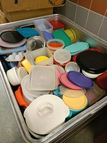 Grote partij vintage Tupperware beschikbaar voor biedingen