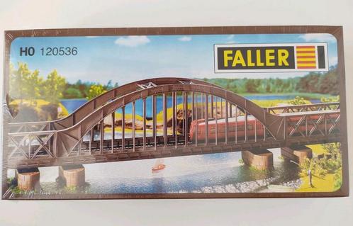 FALLER 120536 H0 boogbrug, gesealde verpakking, Hobby en Vrije tijd, Modeltreinen | H0, Zo goed als nieuw, Brug, Tunnel of Gebouw
