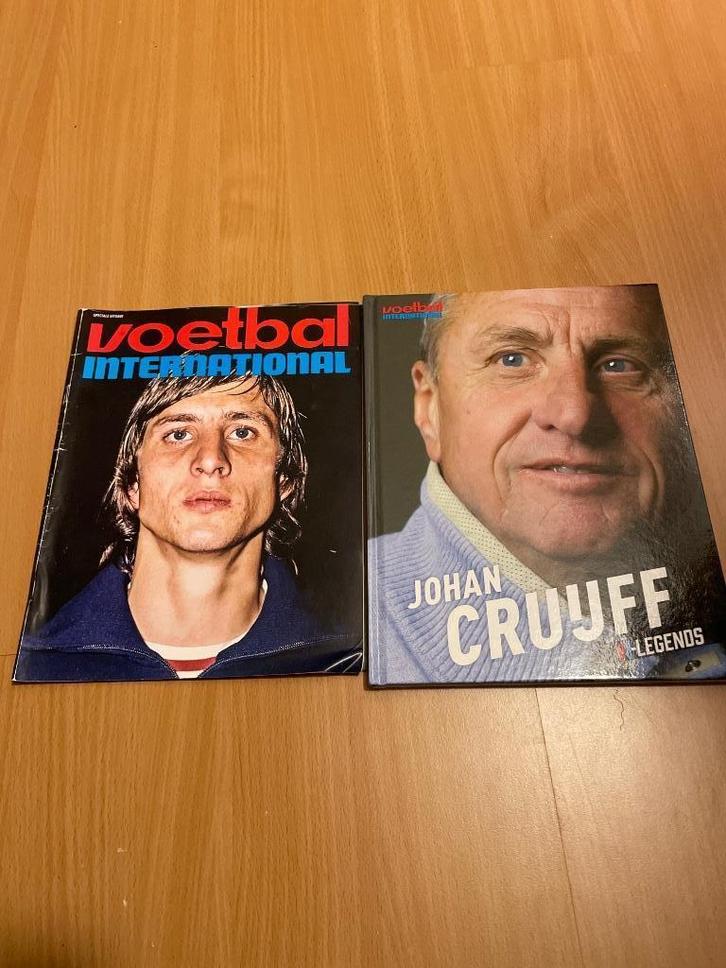 Johan Cruijff boeken, collector items, Boeken, Sportboeken, Gelezen, Balsport, Ophalen of Verzenden