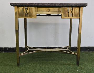 Jugendstil antieke koperen tafel  beschikbaar voor biedingen