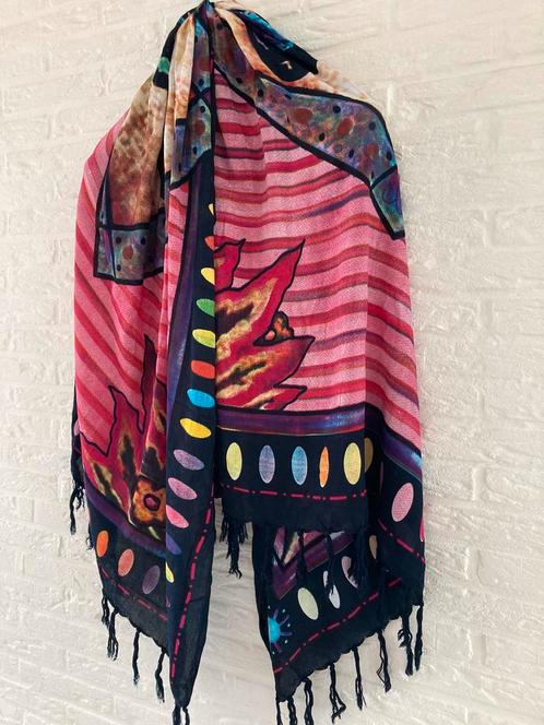 Prachtige Sjaal Pareo met Print (mooi design/ kleur), Kleding | Dames, Badmode en Zwemkleding, Gedragen, Overige typen, Overige kleuren