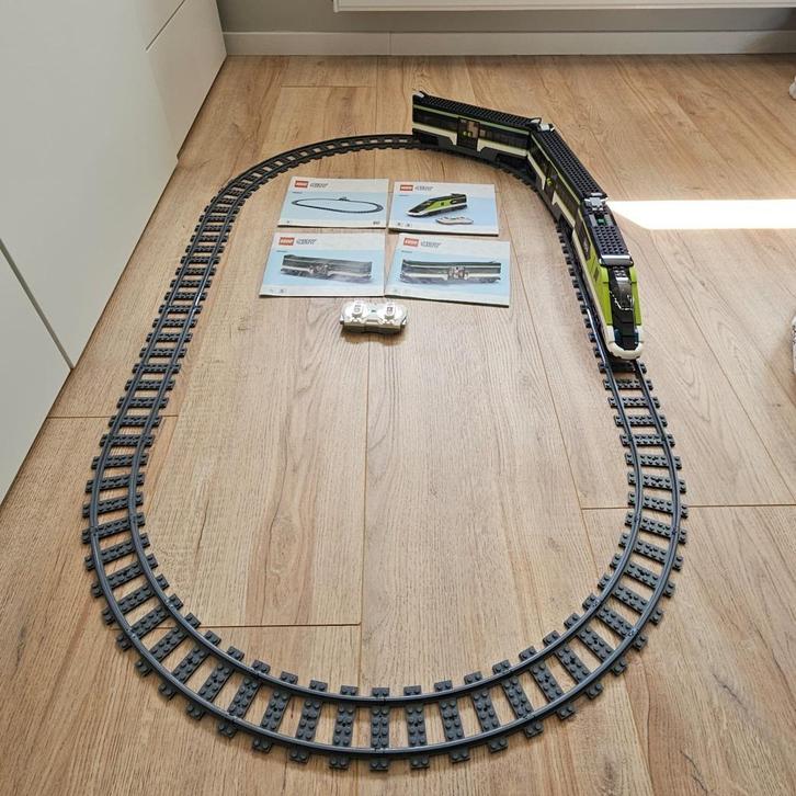 Lego City 60337 Passagierssneltrein, Kinderen en Baby's, Speelgoed | Duplo en Lego, Zo goed als nieuw, Lego, Complete set, Ophalen