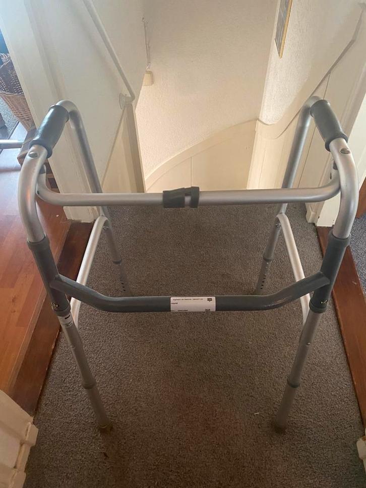 LOOPREK, Diversen, Looprekken, Gebruikt, In hoogte verstelbaar, Lichtgewicht, Ophalen