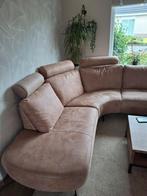 Te koop  beige hoekbank van  1,5  jaar oud., Ophalen, Zo goed als nieuw