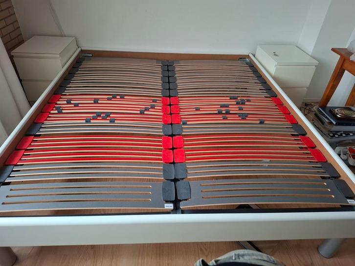 Ledikant 180x200 - Tweepersoonsbed, Huis en Inrichting, Slaapkamer | Bedden, Gebruikt, Tweepersoons, 180 cm, Hout, Wit, Ophalen