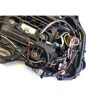 Auto deur klink tesla model s reparatie  beschikbaar voor biedingen