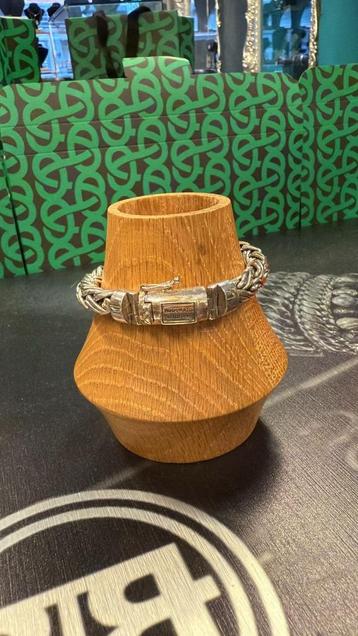 BUDDHA TO BUDDHA ARMBAND TYPE 170 E KATJA 19 CM € 349,95 beschikbaar voor biedingen