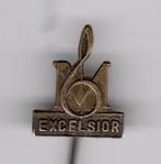 Speldje MUZIEKVERENIGING ZANGVERENIGING EXCELSIOR M (A9)  KI, Verzamelen, Speldjes, Pins en Buttons, Verzenden, Gebruikt, Overige onderwerpen