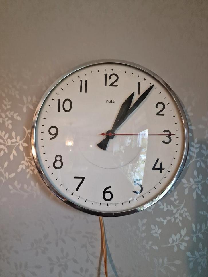 Vintage elektrische klok NUFA, Antiek en Kunst, Antiek | Klokken, Ophalen of Verzenden