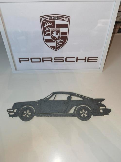 Origineel porsche 930 turbo.
Gesneden van  sik metalen plaat, Verzamelen, Automerken, Motoren en Formule 1, Zo goed als nieuw