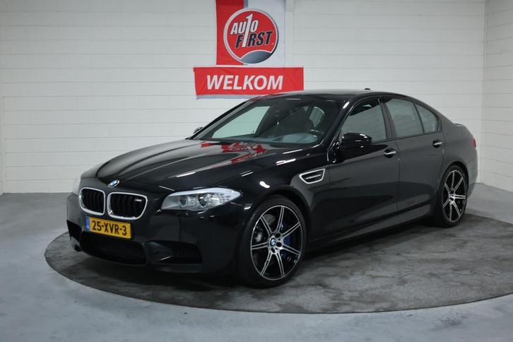 BMW 5 Serie M5 NL auto, Volledig dealer onderhouden Competit, Auto's, BMW, Te koop, 5-Serie, 360° camera, ABS, Achteruitrijcamera