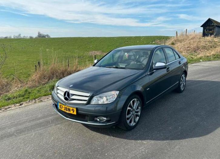 Mercedes Benz C180 Kompressor 2008 extra set banden, CarPlay, Auto's, Mercedes-Benz, Particulier, C-Klasse, ABS, Achteruitrijcamera